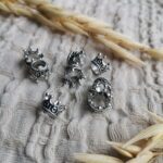 Korona do aniołków, laleczek z makramy mini srebrna