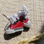 Mini buty Trampki do lalek z makramy 3,5 cm czerwone  B10