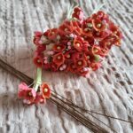 Bukiecik mini do lalek z makramy pomarańczowe K77