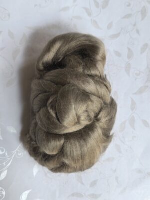 Czesanka wiskozowa do makramy jasny brąz 50g