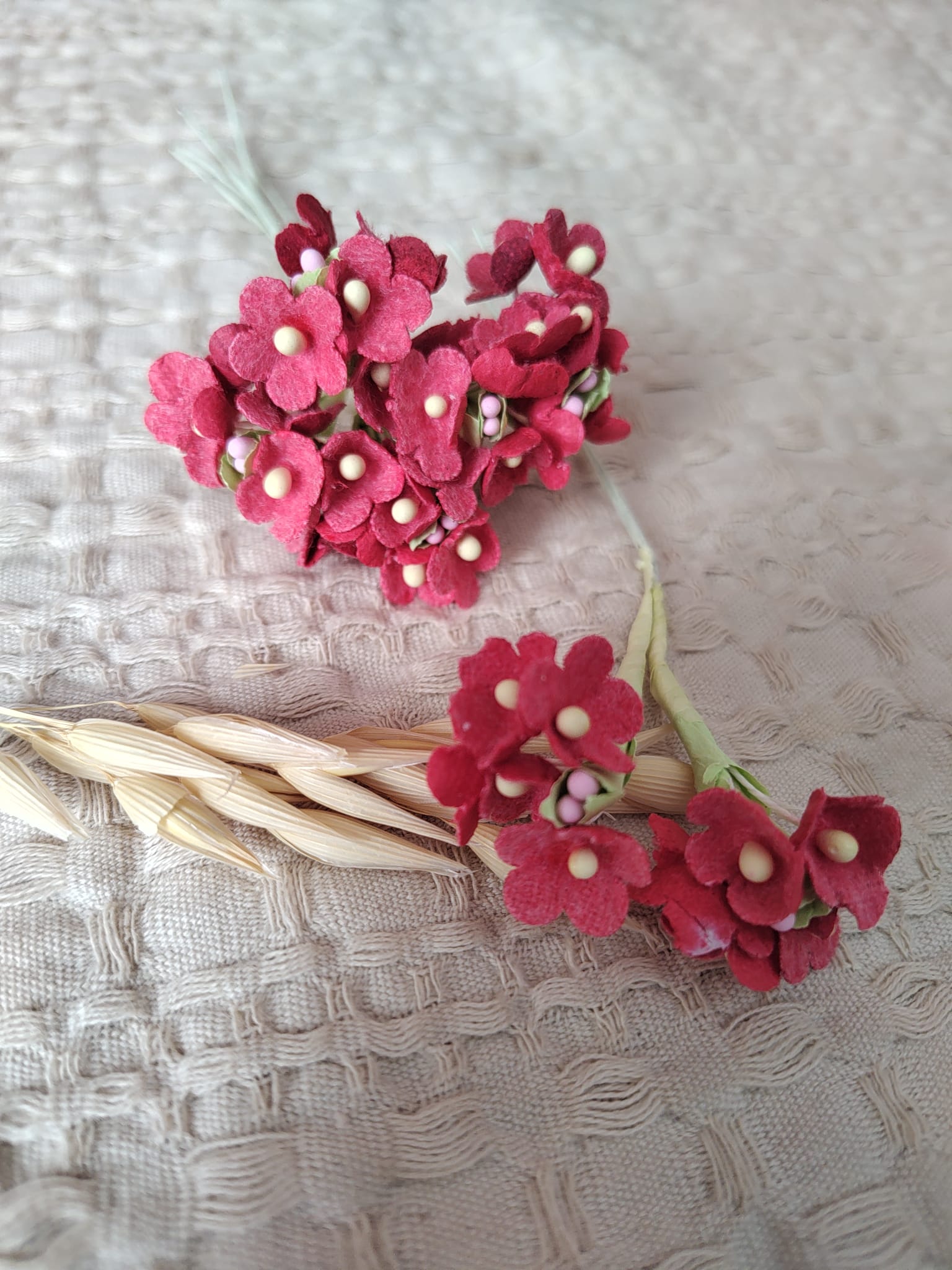 Kwiaty papierowe do kartek czerwone K51