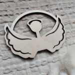 Bombka na choinkę makrama aniołek 8,5cm x 6,5cm BN55