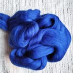 Wełna czesankowa szafir granatowy 100g