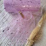 Tiul różowy z cekinami do prac z makramy na metry T4