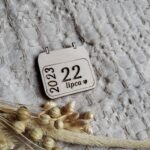 Tabliczka do ramki z makramy 4 x 4 cm 20 znaków P30