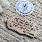 Drewniana tabliczka do makramy 8x4 cm U1