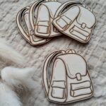 Plecak dodatek do makramy dla Nauczyciela 4cmx3,5cm DN27