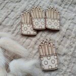 Kredki dodatek do makramy dla Nauczyciela 3x2cm DN26