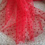 Tiul na metry do makramy czerwony w groszki T54