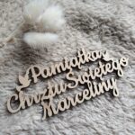 Drewniany napis do makramy 13cm x 6cm  P65 20 znaków