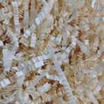 Wypełniacz do prezentów papierowy kremowy 100g