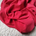 Tkanina połysk brokat czerwona 0,5m T61