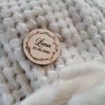 Tabliczka do ramki z makramy średnica 3cm 30 znaków P66