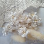 Kwiaty premium z tkaniny białe K103