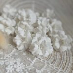 Kwiaty  śnieżna biel z foamiranu 3cm   K134