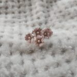 Mini kwiatki cappuccino 5 szt 1,5cm K141