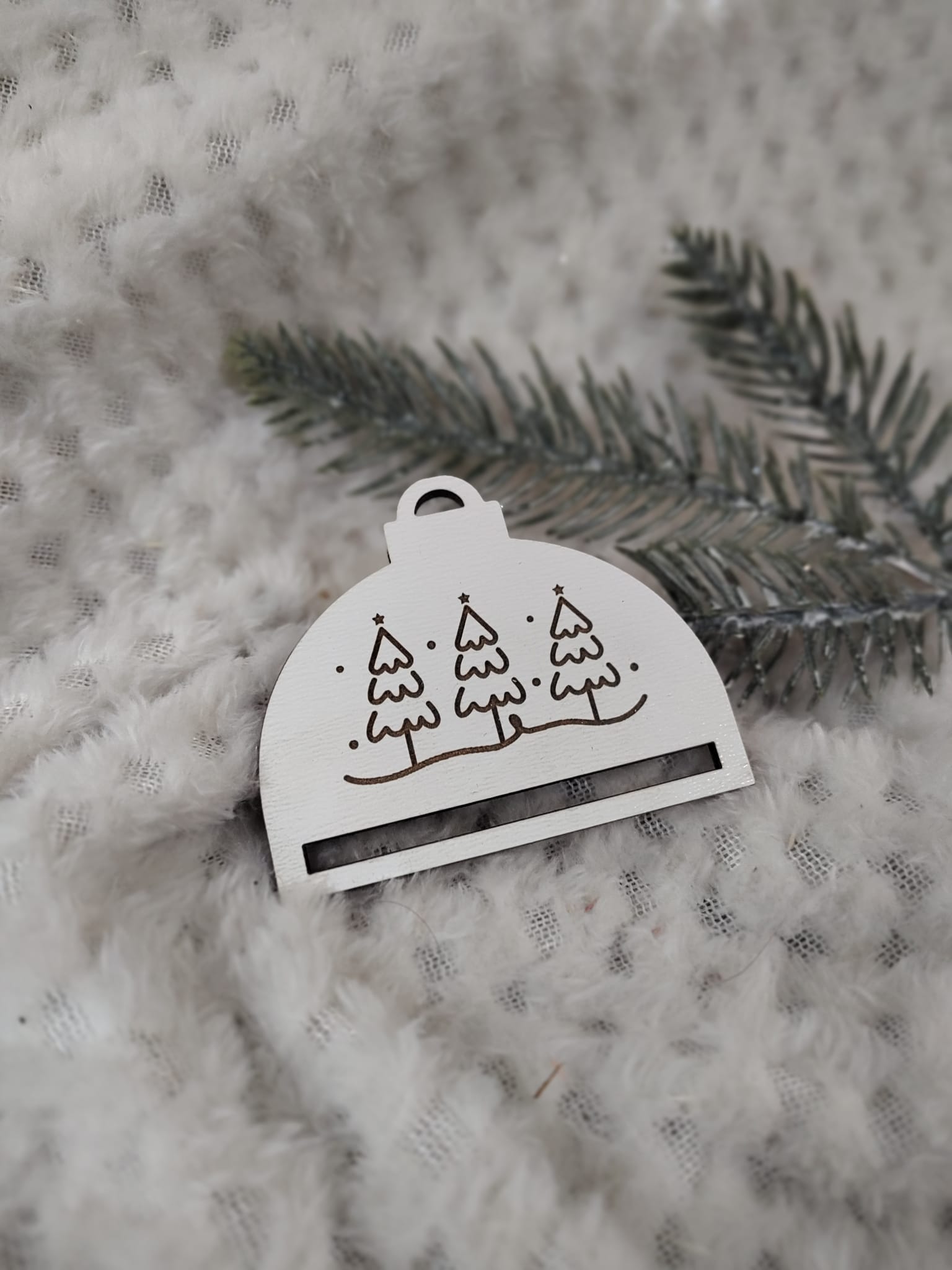 Półbombka makramy z HDF na Święta 7cm x 6cm KCH16