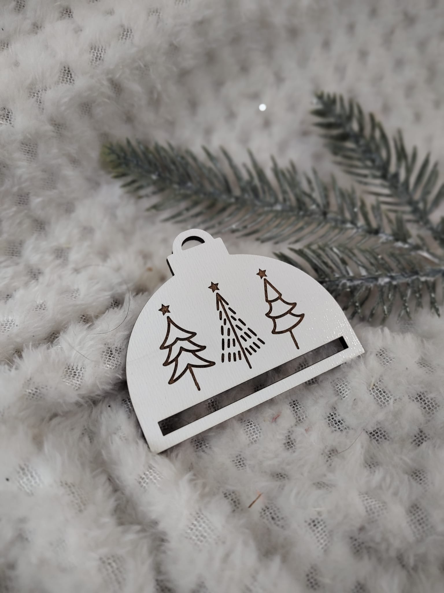 Półbombka makramy z HDF na Święta 7cm x 6cm KCH18