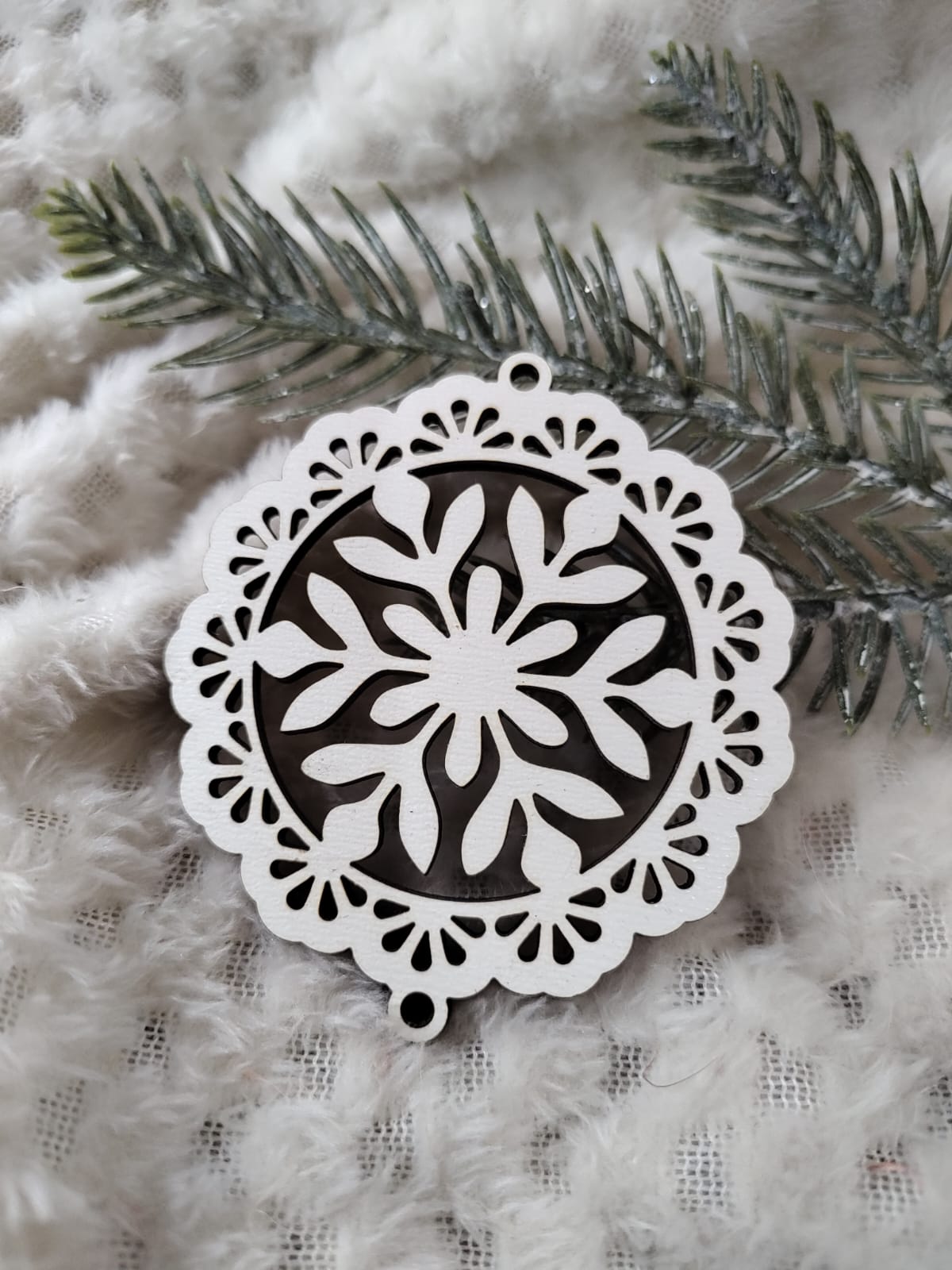 Zawieszka ażur do makramy z HDF na Święta 6,5cm KA1