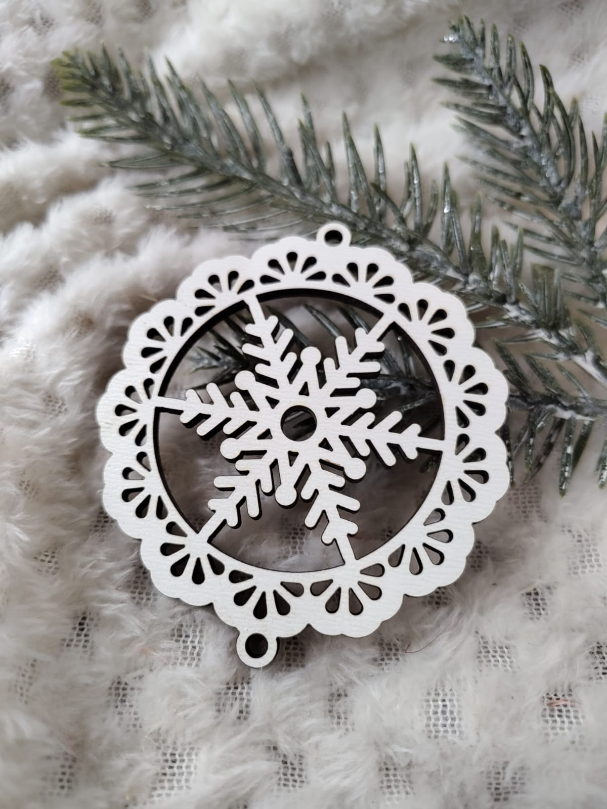 Zawieszka ażur do makramy z HDF na Święta 6,5cm KA4