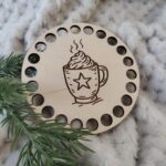 Podkładka pod kubek drewniana na Święta 10cm  N793