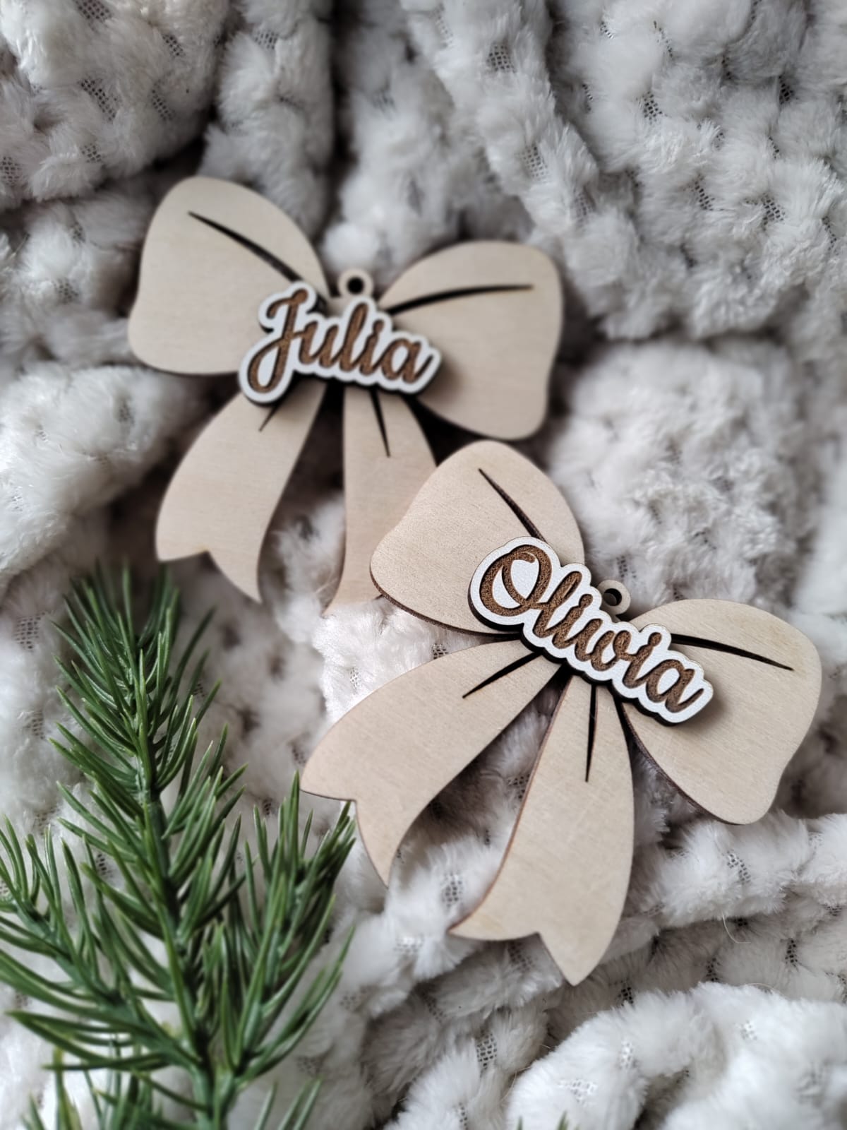 Zawieszka ozdoba ze sklejki i HDF 8cm x 7,5cm 20 znaków N810