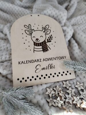 Kalendarz adwentowy ze sklejki 25cm x 20cm  35 znaków N827
