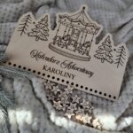 Kalendarz adwentowy ze sklejki 30cm x 20cm  35 znaków N828