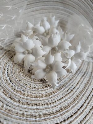 Kwiat gwiazda betlejemska z foamiranu biała 3cm K155