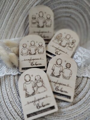 Zakładka do książki na Dzień Babci ze sklejki 7,5cm x 5cm DB31