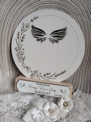 Pamiątka na I Komunię Świętą z HDF 18cm x 20cm 35 znaków H401