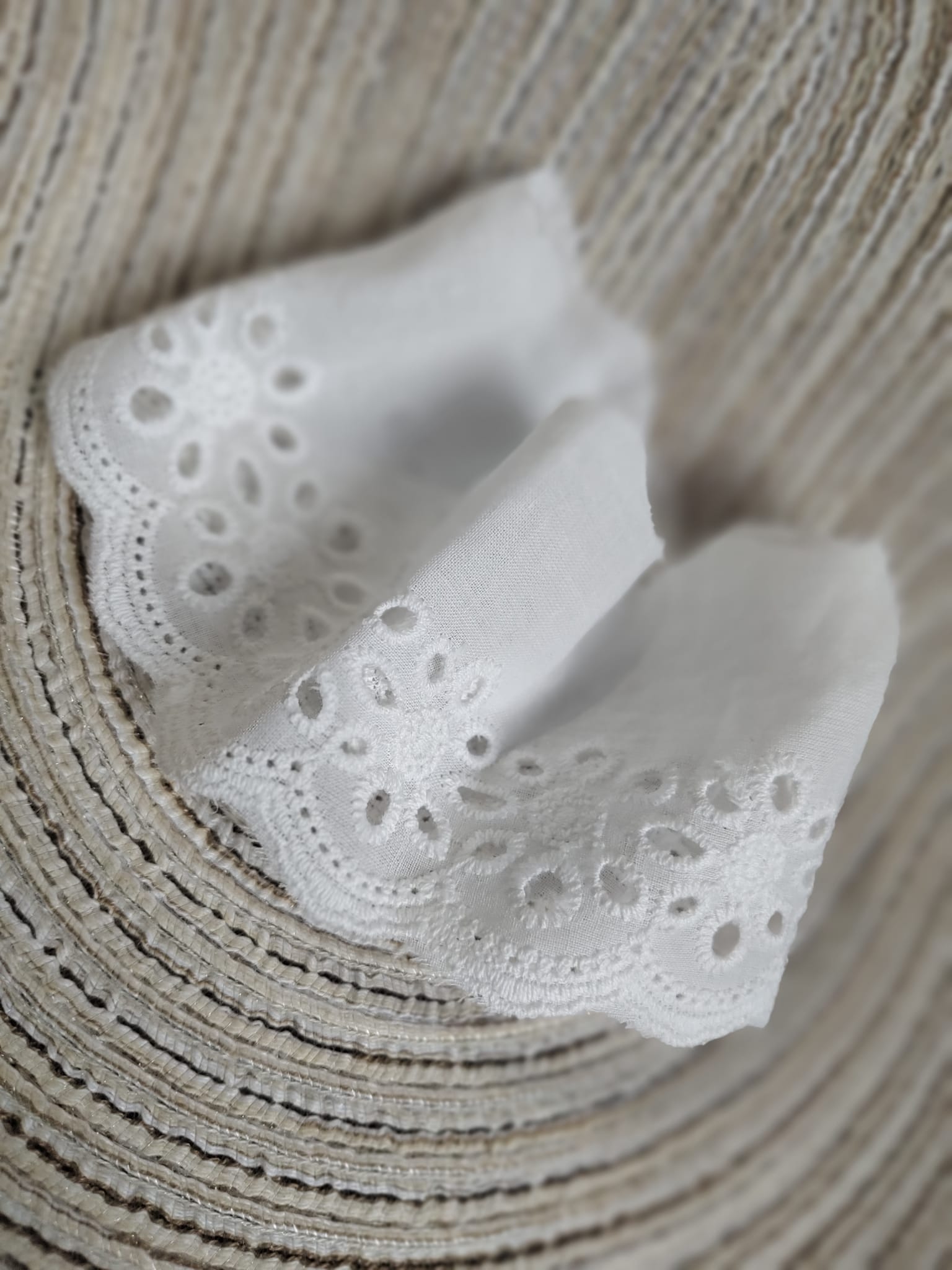 Koronka bawełniana na metry biała do makramy T102