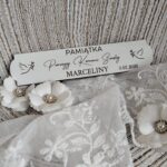 Tabliczka na I Komunię Świętą z HDF 12,5cm x 2,7cm 35 znaków H404