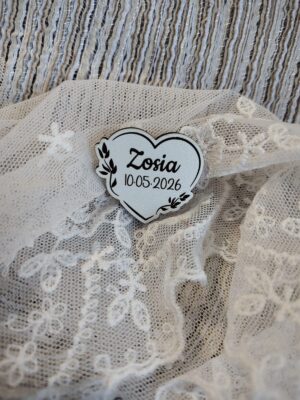 Tabliczka serduszko na I Komunię Świętą z HDF 3cm 20 znaków H421