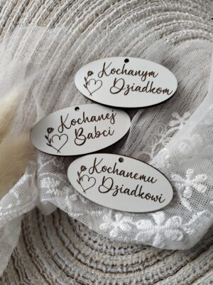 Zawieszka do prezentu 5,5cm x 3cm H381