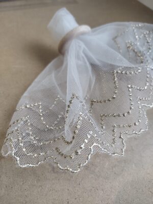 Koronka na metry ecru złota do makramy T103