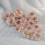 Zestaw kwiatów 25 szt z foamiranu od 1cm do 3,5cm cieniowany róż ZK10