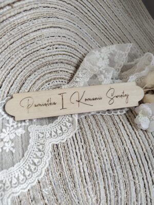 Tabliczka na I Komunię Świętą ze sklejki 14cm x 2,5cm N934