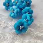 Kwiatuszki z foamiranu 3cm – Ozdoby do aniołków z makramy i gablotek niebieski MZ10