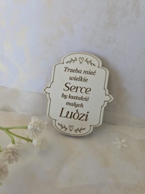 Grawerowany napis na dzień Nauczyciela z HDF 6cm x 5cm H528