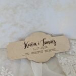 Drewniana tabliczka ślubna grawerowana ze sklejki personalizowana 10x5cm 50 znaków N1019