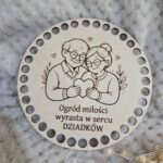 Baza ze sklejki do szydełkowania okrągła – Dzień Babci i Dziadka 15cm N1195